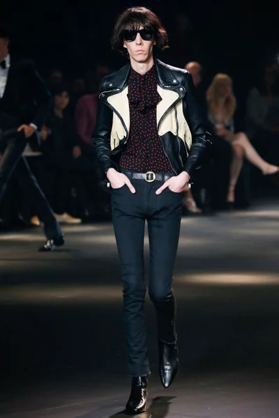 Look 9